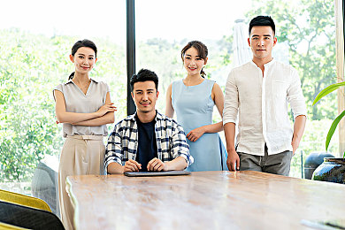 体育生Gay脱裤子自慰推荐：社交隐私失守：网络道德界限，何人当自律？-1