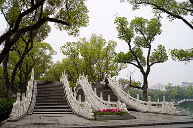 暗wang怎么进入：揭秘暗wang秘境：探秘神秘游戏世界，体验奇遇与宝藏-2