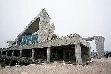 貂蝉穿内裤露出了小内内：揭秘貂蝉智慧衣锦，千古之谜激荡风华-2